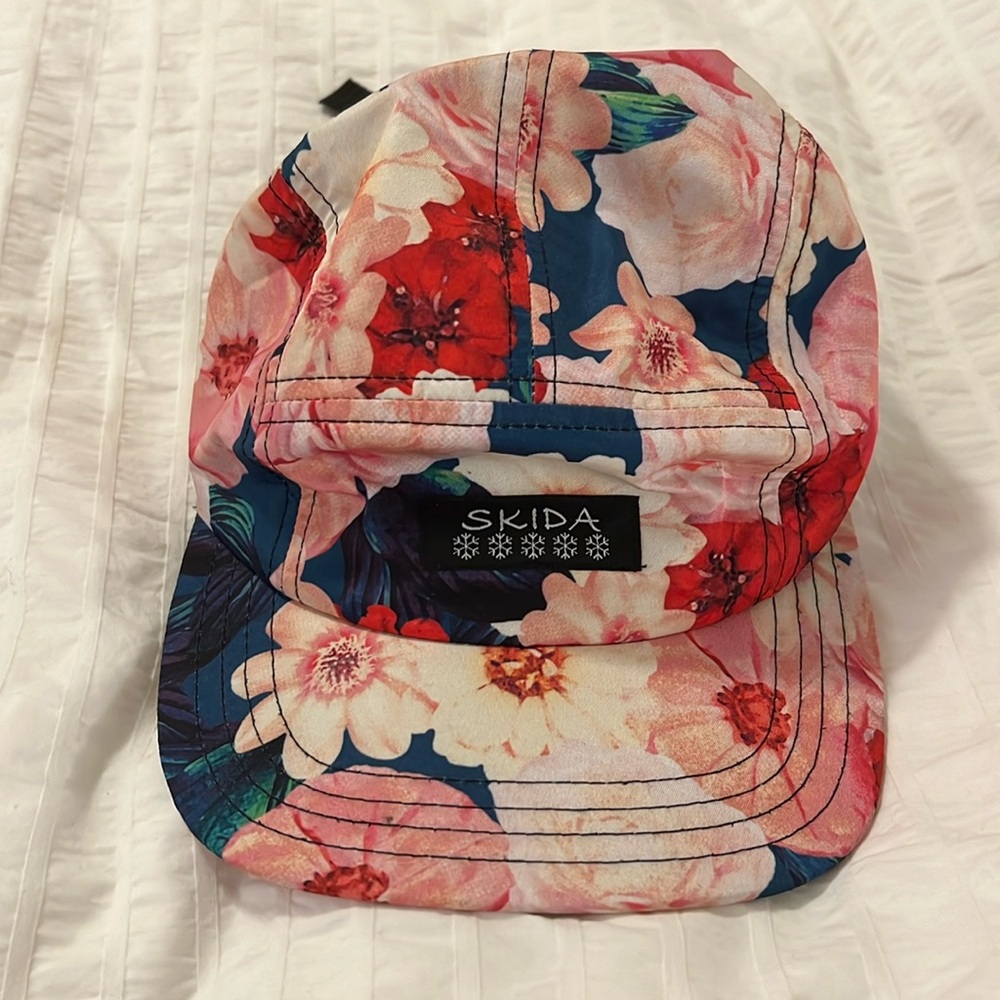 Skida brim hat floral